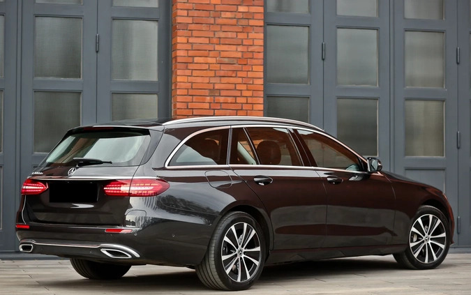 Mercedes-Benz Klasa E cena 179900 przebieg: 29500, rok produkcji 2022 z Chojnice małe 781